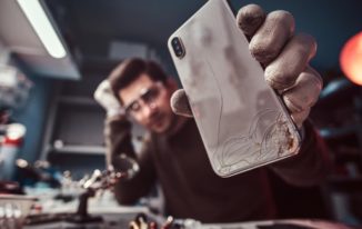 How to Become a Cell Phone Repair Technician